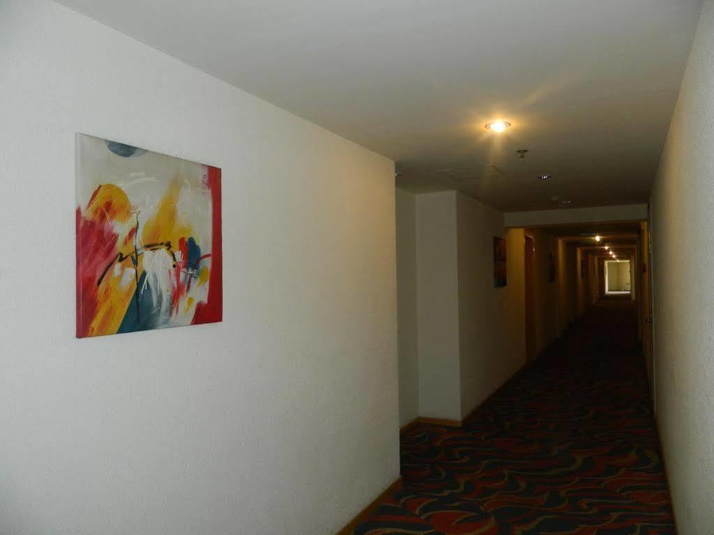 Holiday Inn Express Tianjin Airport By Ihg Exterior foto